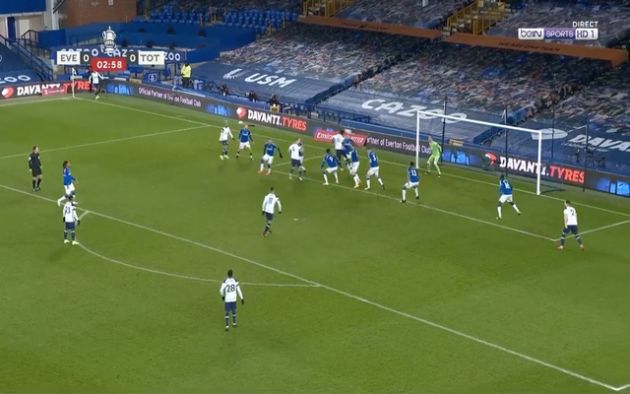 Video - Sanchez scores for Spurs against Everton in FA Cup