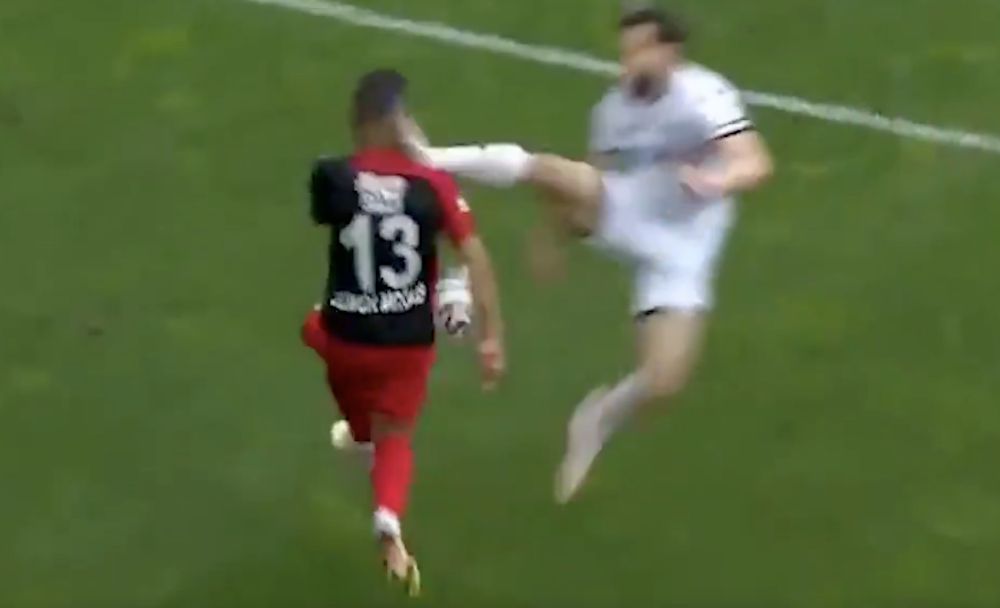 (Video) Denizlispor defender sees red for horrendous flying kick challenge