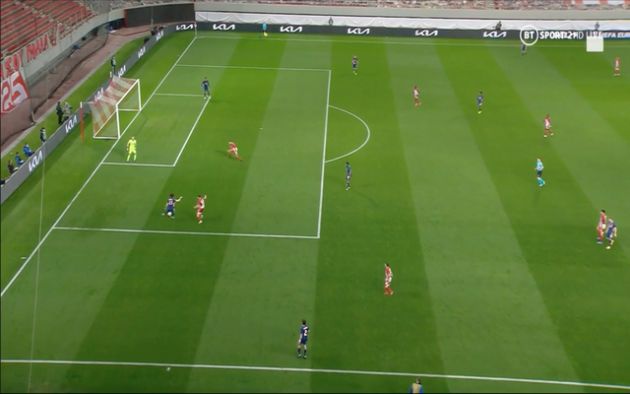Video - David Luiz almost costs Arsenal with error against Olympiacos