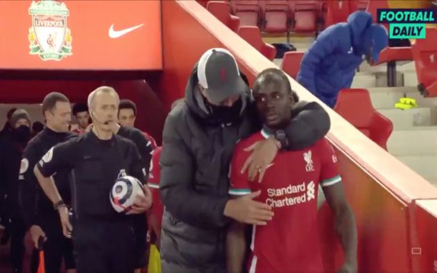 Video - Klopp hugs Mane at halftime as Liverpool trail to Chelsea