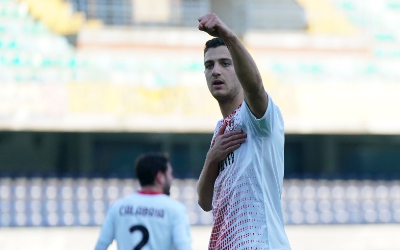 diogo dalot celebration