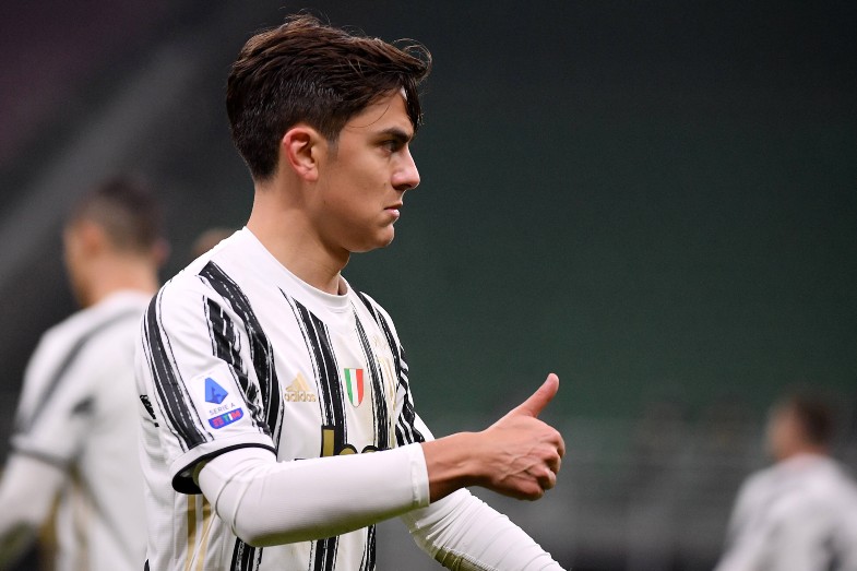 dybala thumbs up juventus