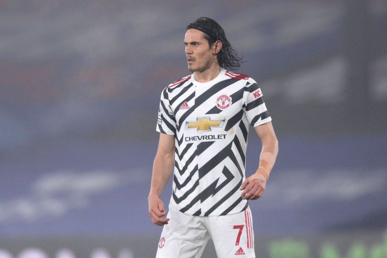 What Manchester United's kit man has been doing to Edinson Cavani every day, Football, Sport