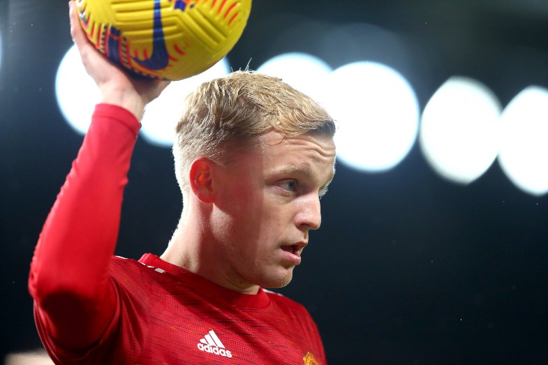 man united donny van de beek