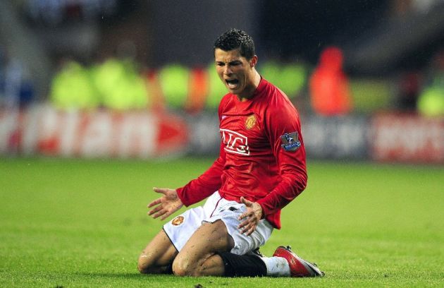 ronaldo celebrates mufc