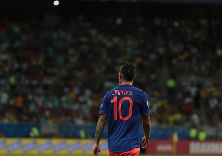 Everton ace opens up about being left off Colombian ...