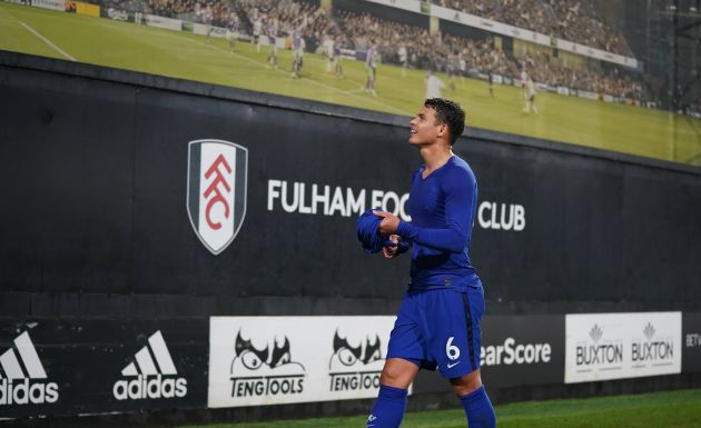 Chelsea star Thiago Silva gifts shirt to Fulham stadium worker