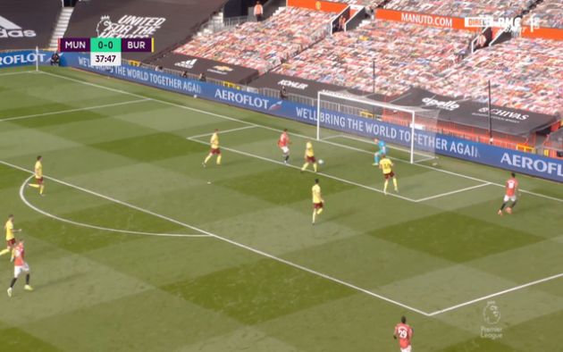 Video - Greenwood misses open goal for Man United vs Burnley