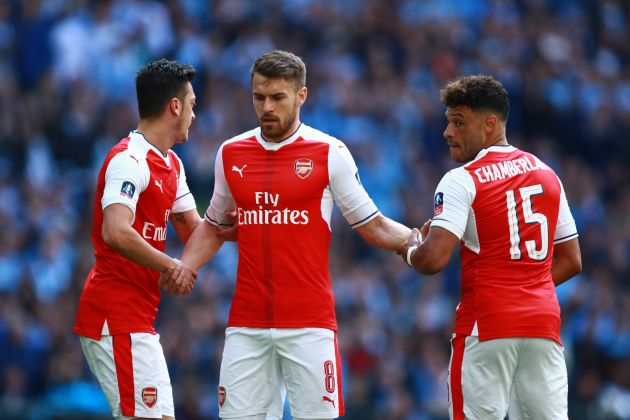 Ozil, Ramsey and Oxlade-Chamberlain for Arsenal