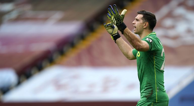 Emiliano Martinez set to become one of the world's most expensive  goalkeepers as Aston Villa & Argentina star pushes for transfer to  Champions League club