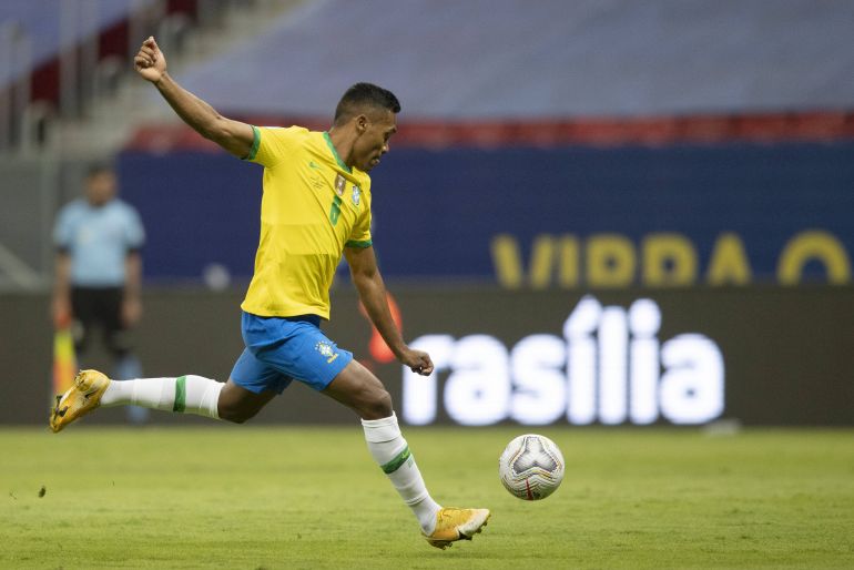 (Video) Alex Sandro opens the scoring for Brazil against Peru