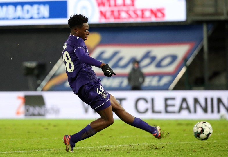 Anderlecht midfielder Lokonga