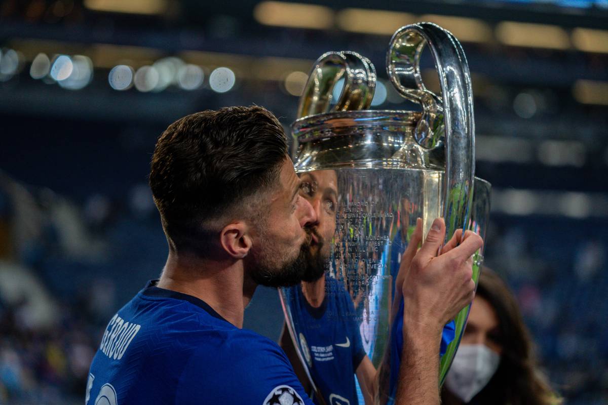  Chelsea attacker bids emotional farewell to fans ahead of summer transfer