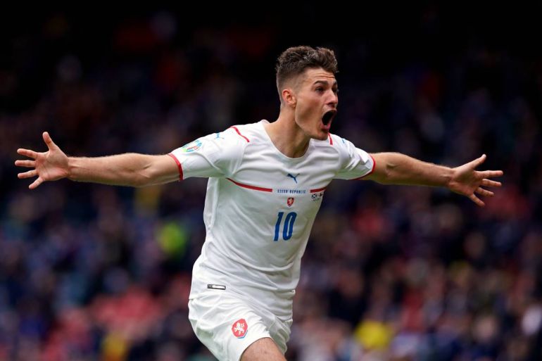 These Chelsea fans call for signing of Patrik Schick