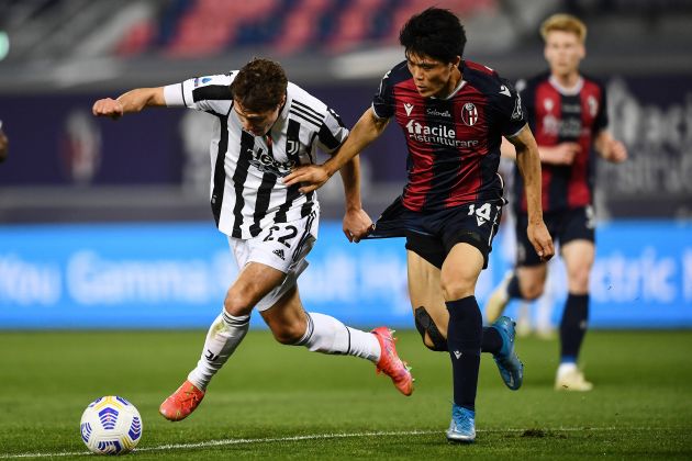 Takehiro Tomiyasu in action for Bologna against Juventus