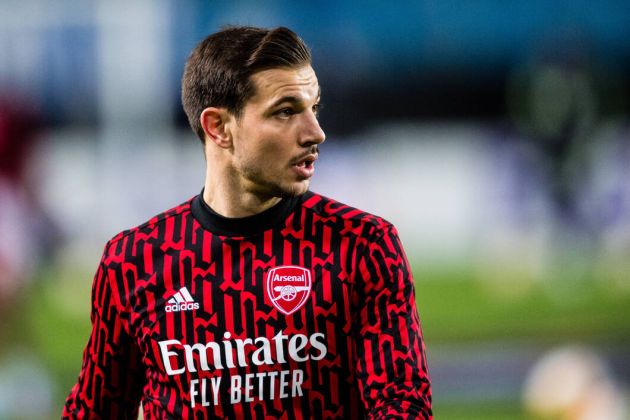 Cedric Soares in pre-match training for Arsenal