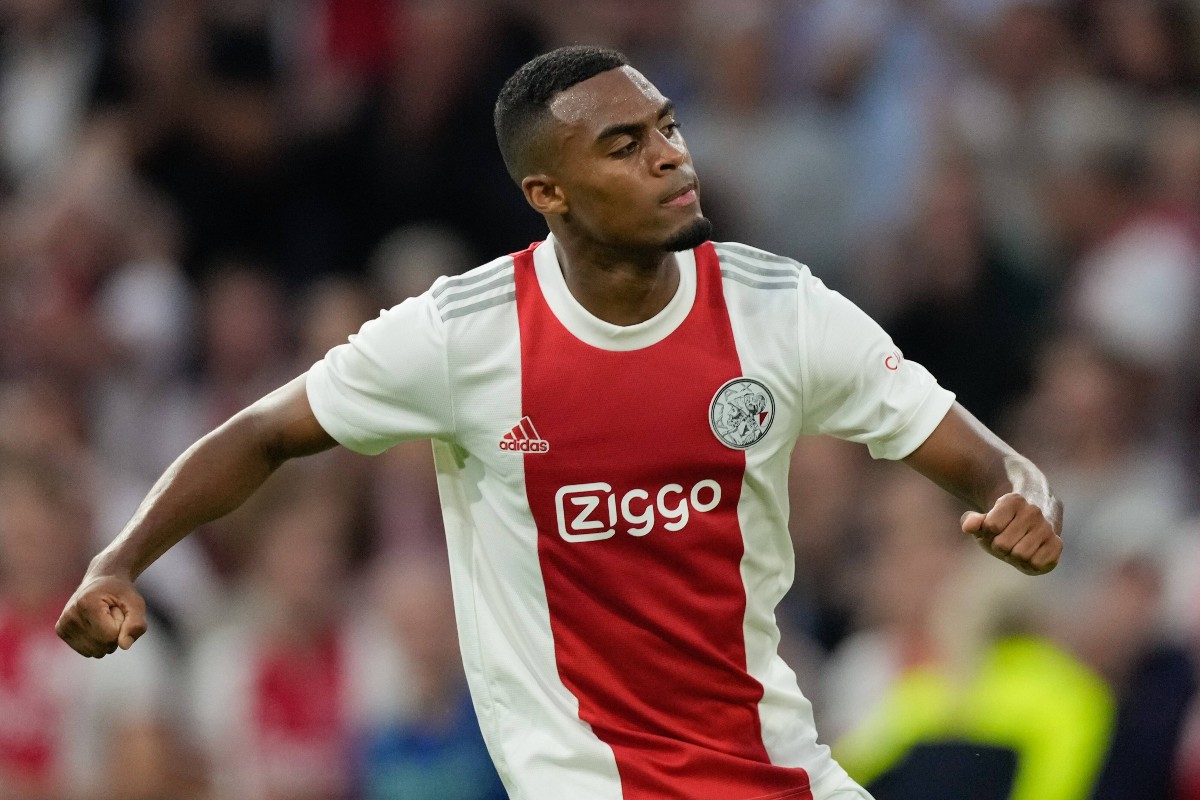  Manchester City to rival Real Madrid and Barcelona for signature of 19-year-old Ajax wonderkid