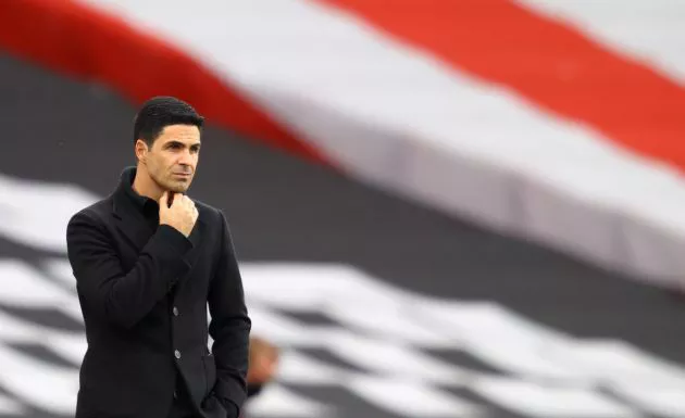 Mikel Arteta thinks about things on the sidelines for Arsenal