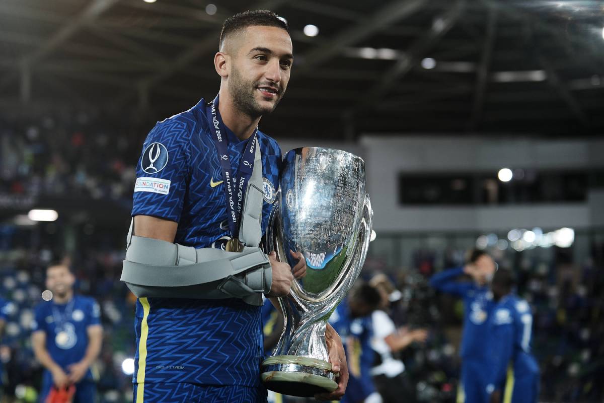 Chelsea winger Hakim Ziyech poses with the UEFA Super Cup