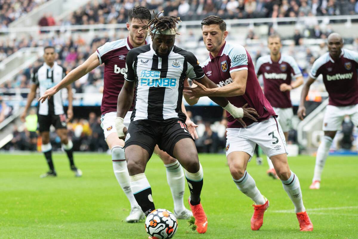 Allan Saint-Maximin in action for Newcastle United