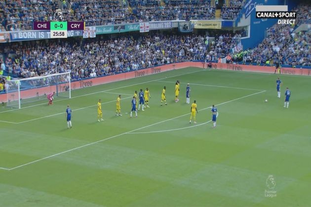 Video - Alonso scores free kick for Chelsea vs Palace