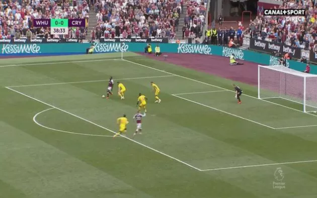 Video - Antonio assists Fornals, West Ham take lead vs Palace