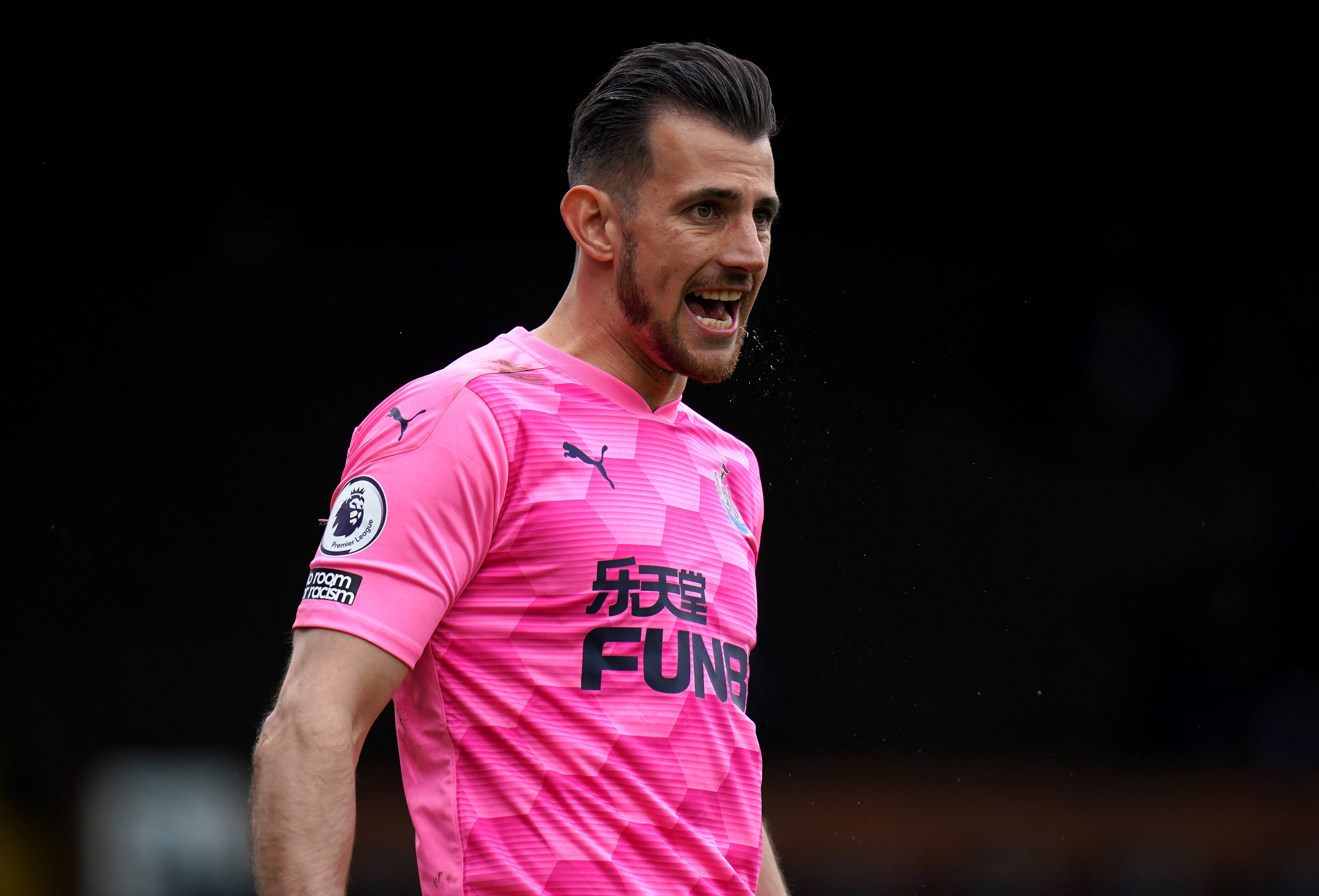 Newcastle united goalkeeper store kit