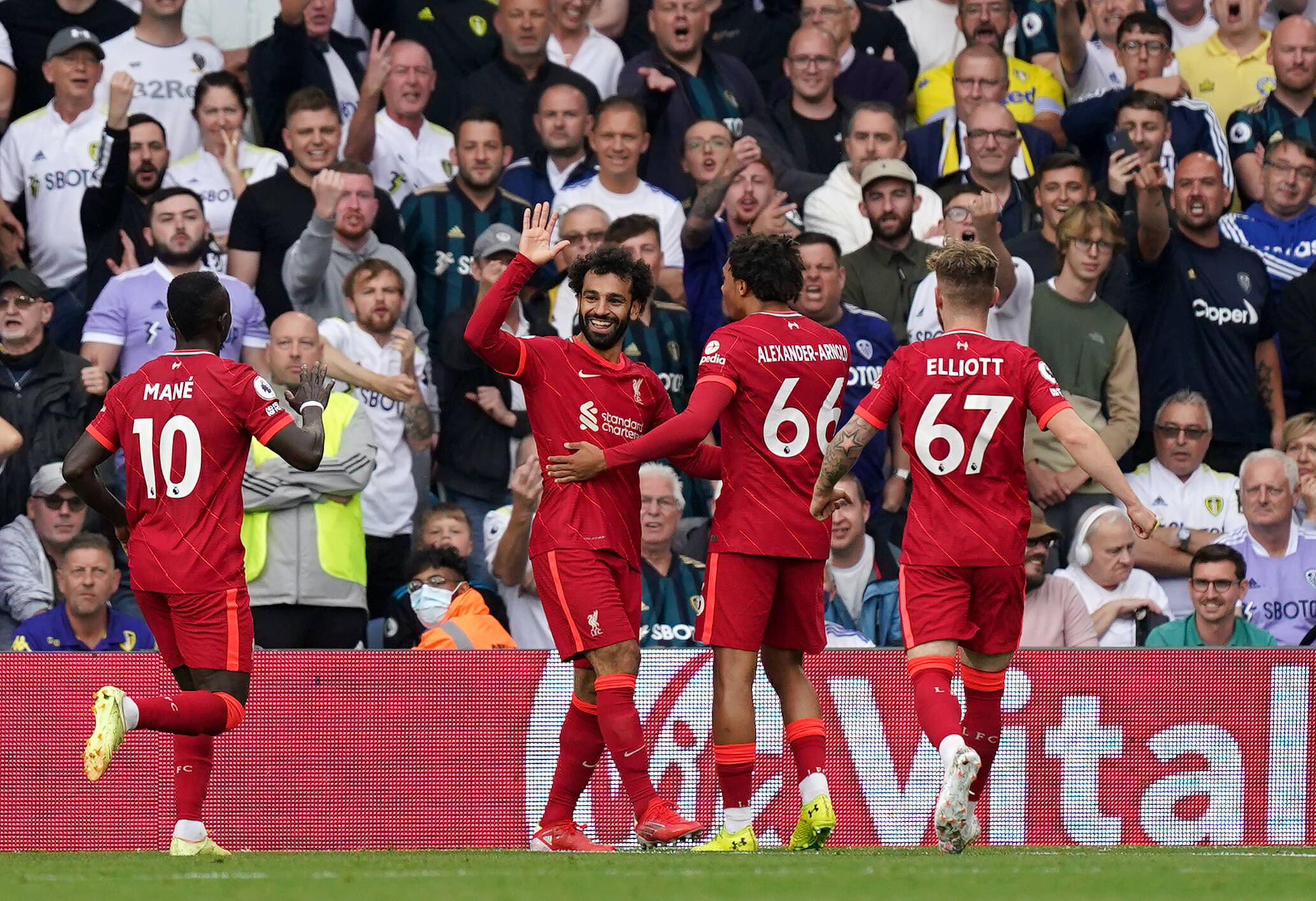  Gary Lineker issues Mo Salah and Trent Alexander-Arnold verdict during Leeds United vs Liverpool