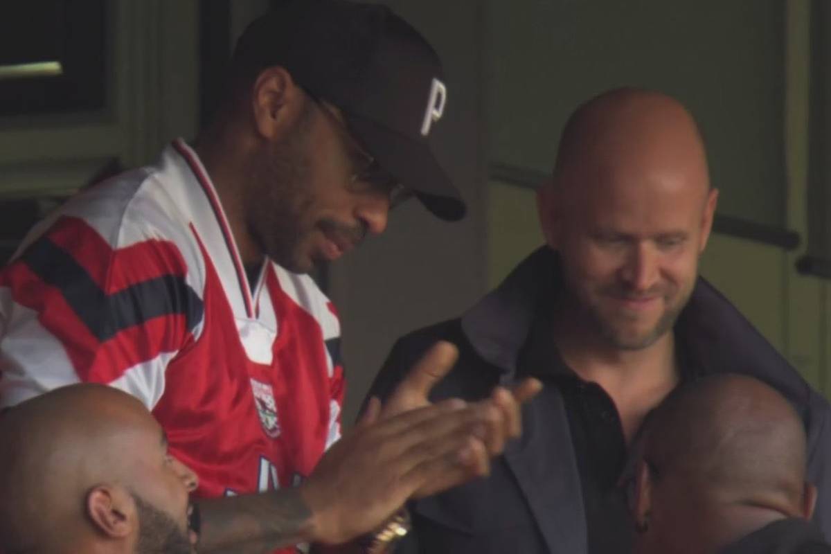  (Photo) Thierry Henry spotted watching Arsenal v Tottenham with Spotify owner and potential 