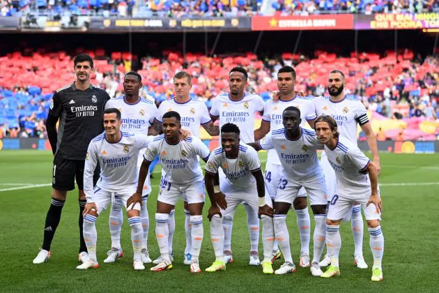 Real Madrid team photo vs Barcelona, October 2021