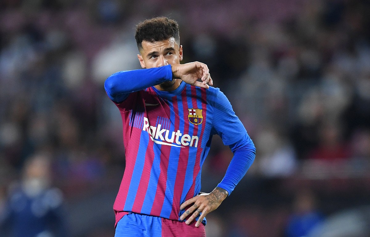  Barcelona man offered Premier League return with Tottenham likely to beat Newcastle to his 