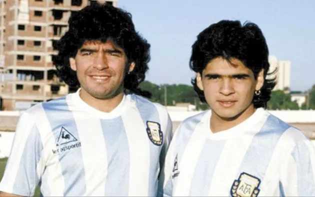 Diego and Hugo Maradona in Argentina shirts