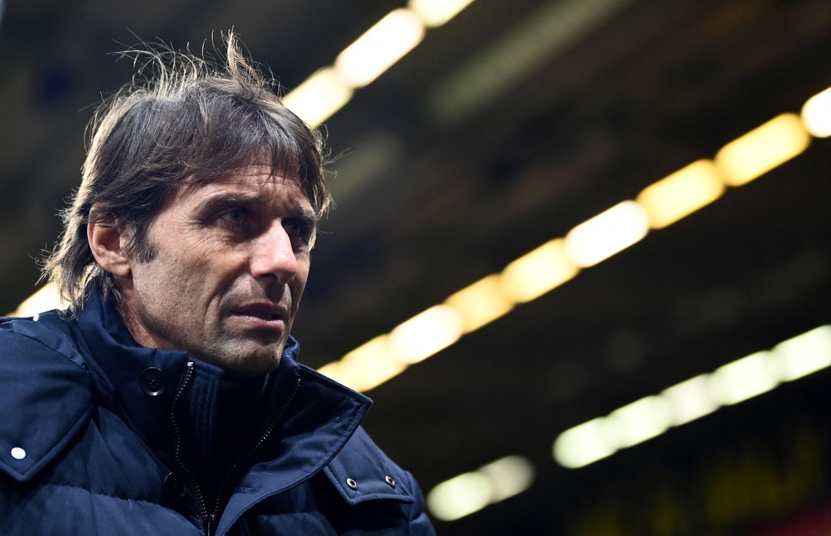  Video: Antonio Conte takes another swipe at refereeing standards as Tottenham lose at Chelsea