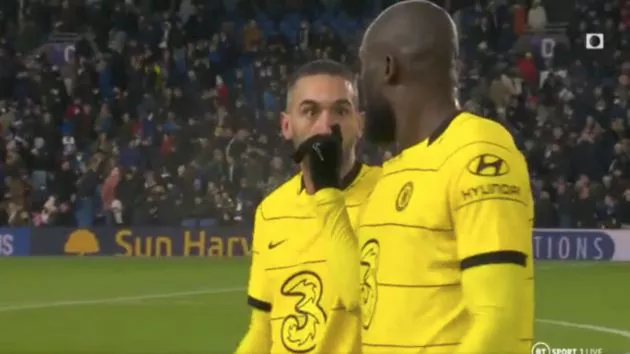 Video - Ziyech and Lukaku argument during Chelsea vs Brighton