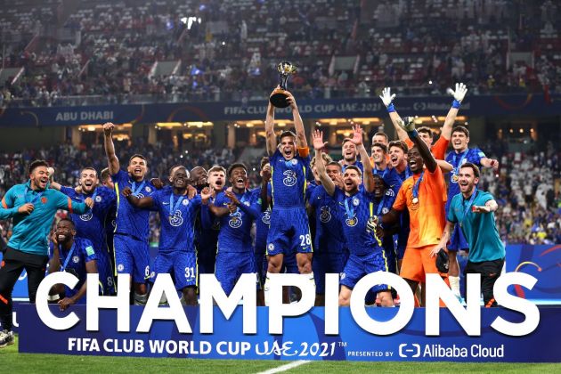chelsea palmeiras celebrations with trophy
