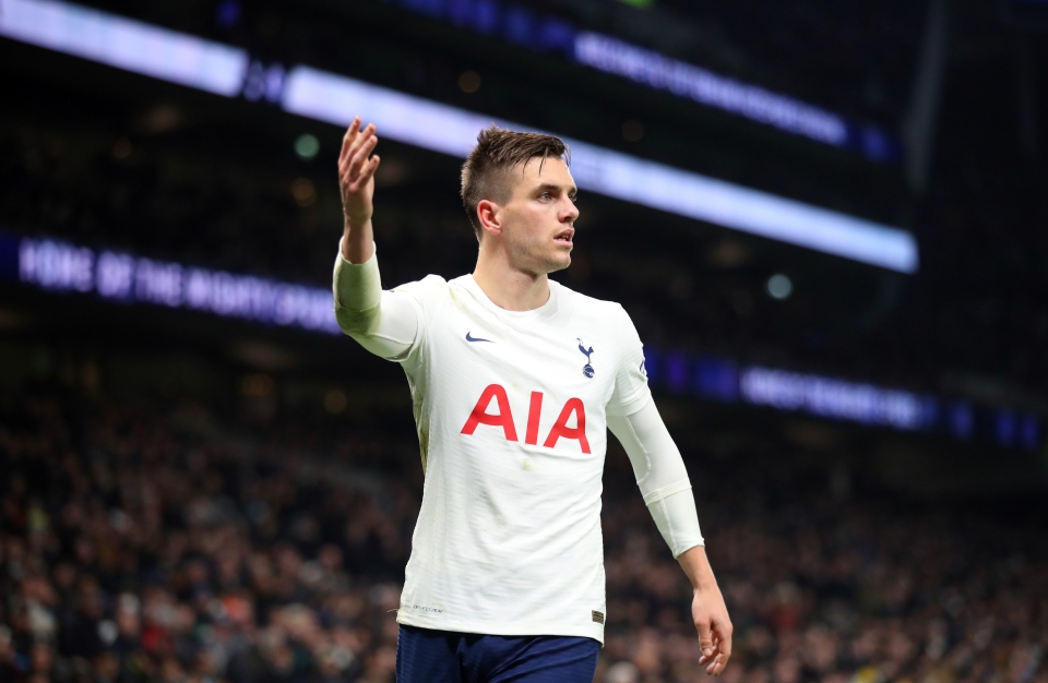Giovani Lo Celso in action for Tottenham