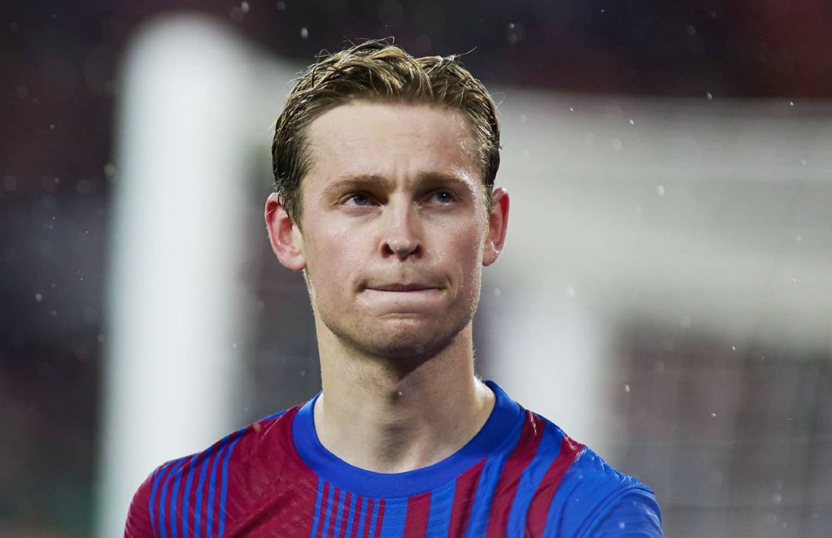 Frenkie De Jong would only leave Barcelona for one club amid Man United  interest