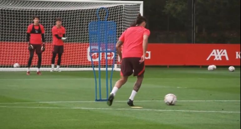 Video: Darwin Nunez shows off classy finishing in Liverpool training ...