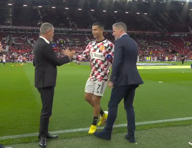 Video Cristiano Ronaldo Blanks Jamie Carragher 