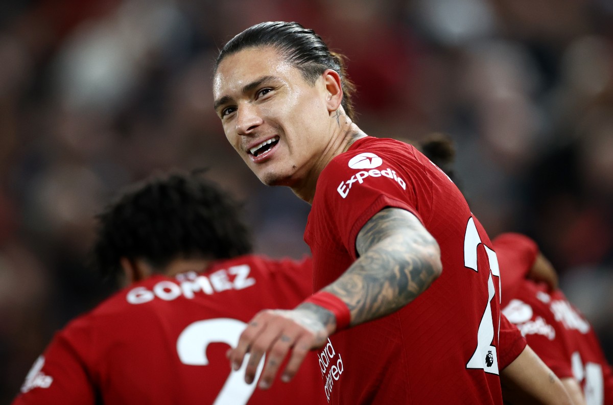 Iconic Liverpool number still free for new signing after Darwin Núñez  'leak' and Luis Díaz change 