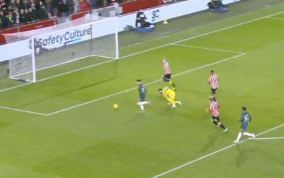 (Video) Darwin Nunez misses great chance to open scoring vs Brentford