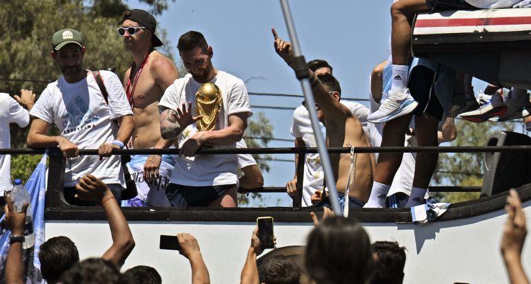 Fabrizio Romano Confirms Messi s verbal Pact Amid Al Hilal Links