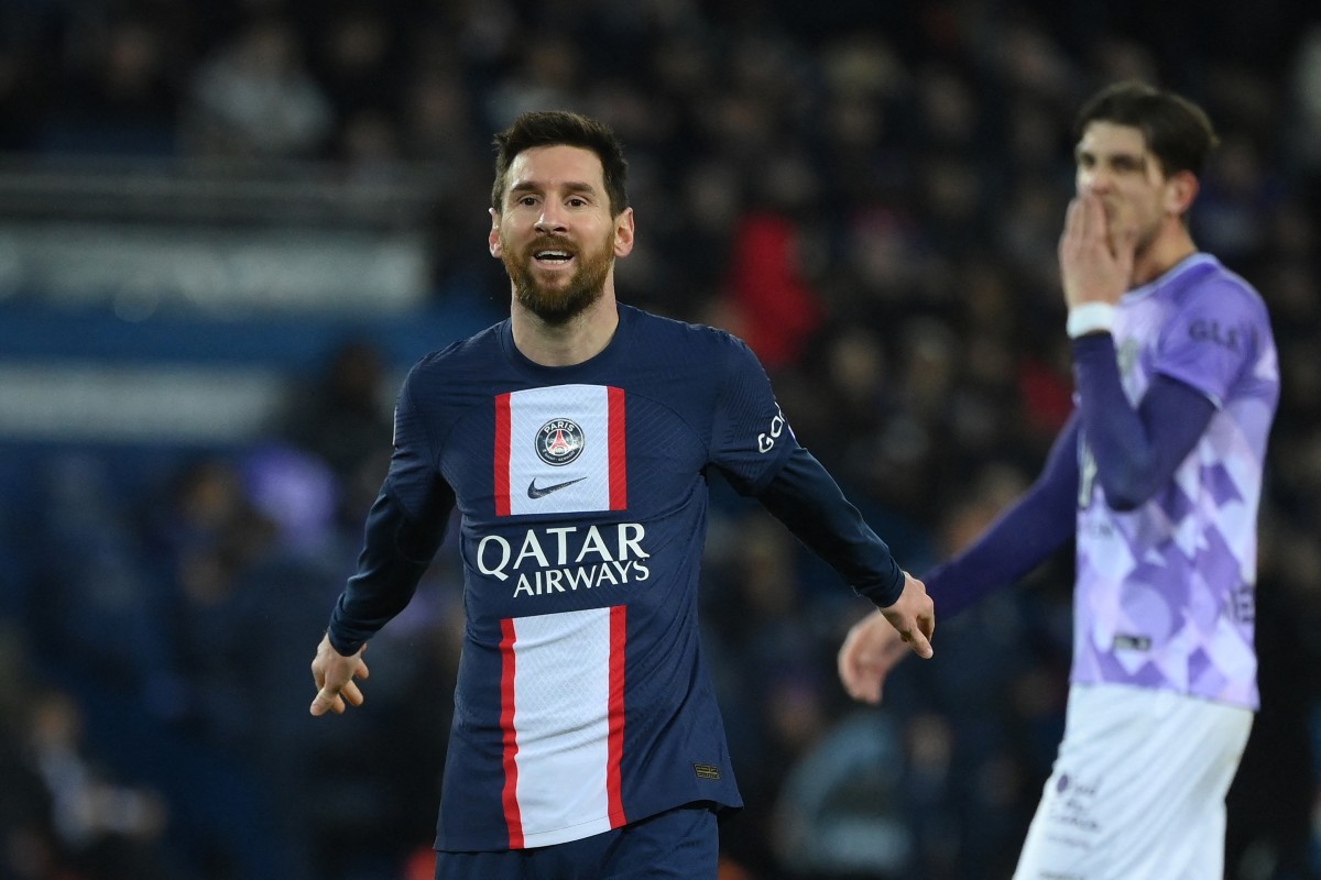 PSG provide update on Lionel Messi contract talks