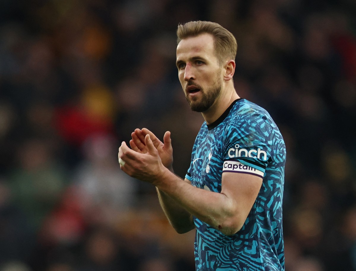 Harry Kane advised to “be selfish” and “seize the opportunity” amid Man United transfer interest