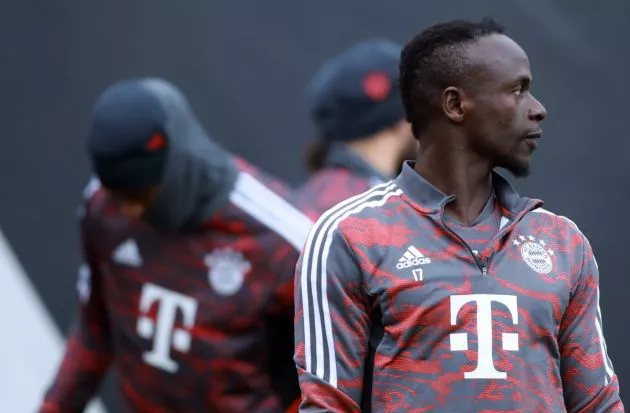 Sadio Mane Bayern training