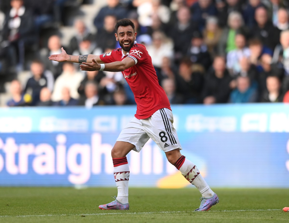 Manchester United transfer news: No.8 midfielder eyed