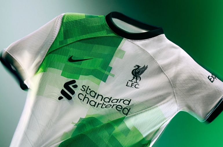 Liverpool's green 2023-24 away kit revives '90s cult classic - ESPN