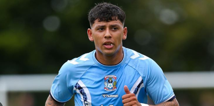 Leeds planning move to sign Championship midfielder