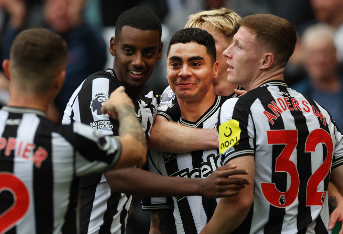 newcastle united v burnley fc premier league 3 1