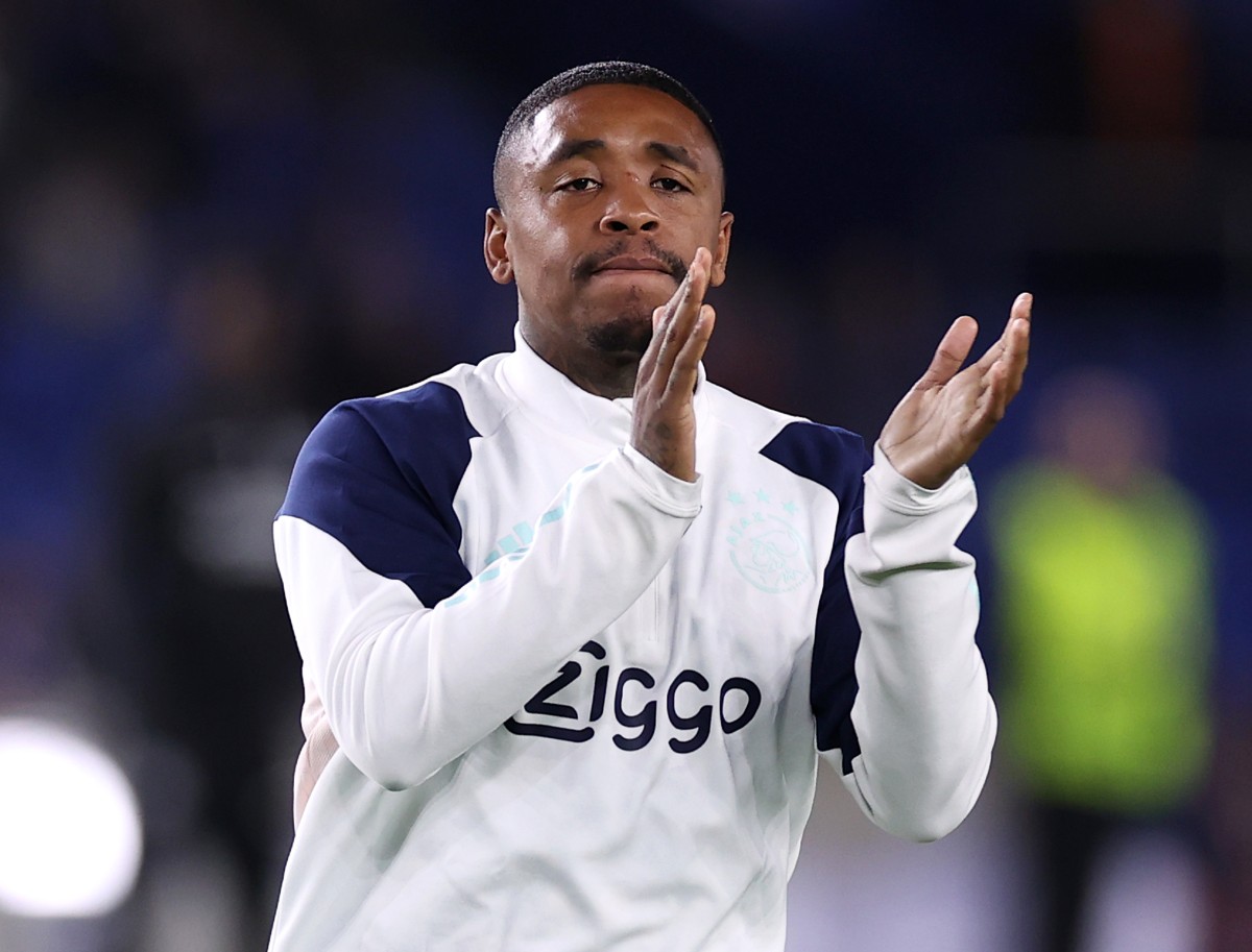 West Ham interested in Ajax's Steven Bergwijn 